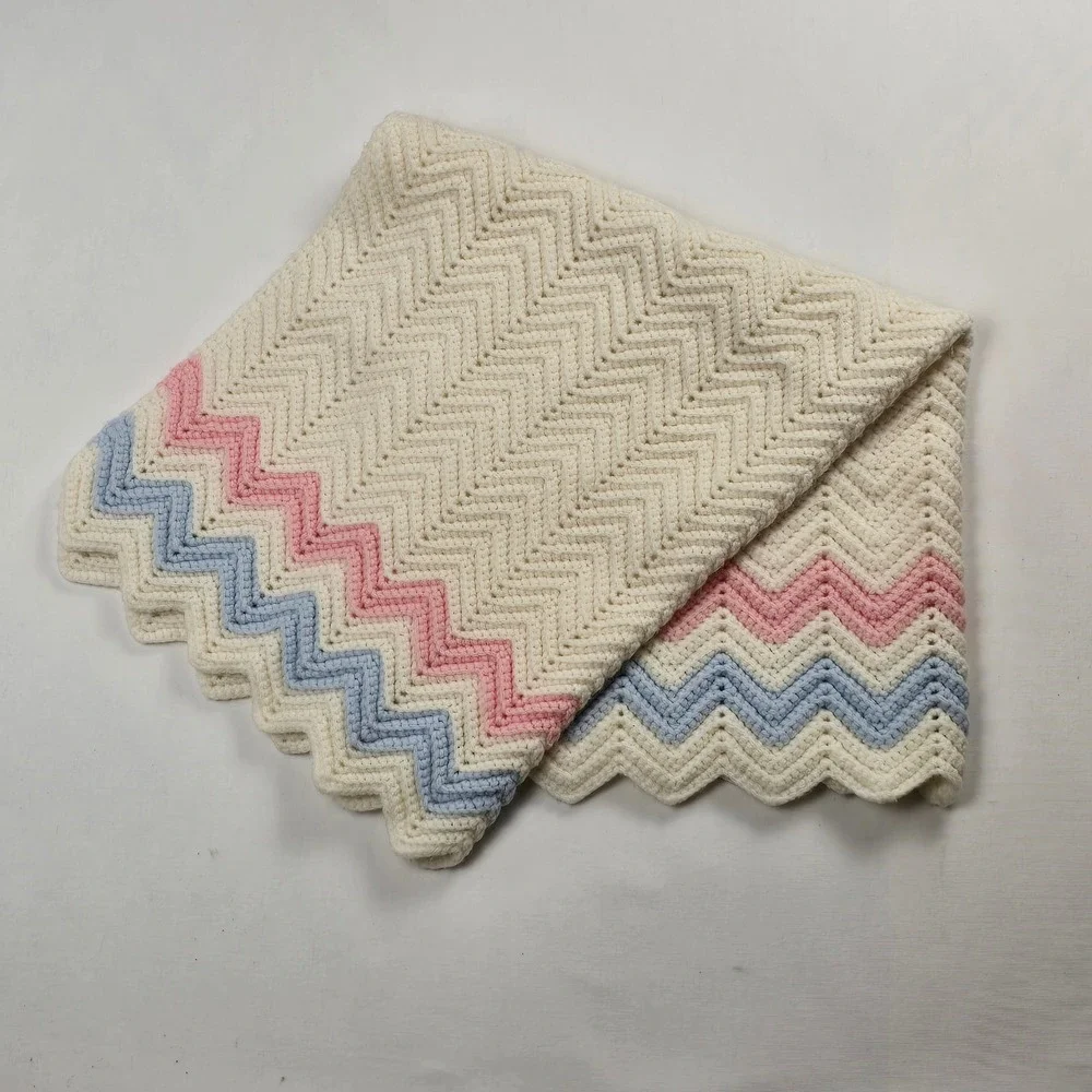Handmade Crochet‎ Baby Blanket Chevron Ripple Cream Pink Blue Pastel Nursery